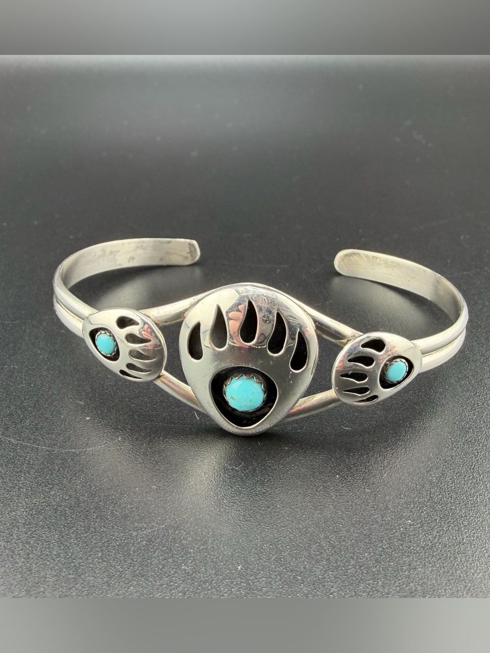 Native American Signed Q.T. 925 Sterling Silver Turquoise Bear Paw Cuff Bracelet
